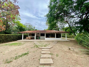 Exclusiva Villa con Salida al Mar